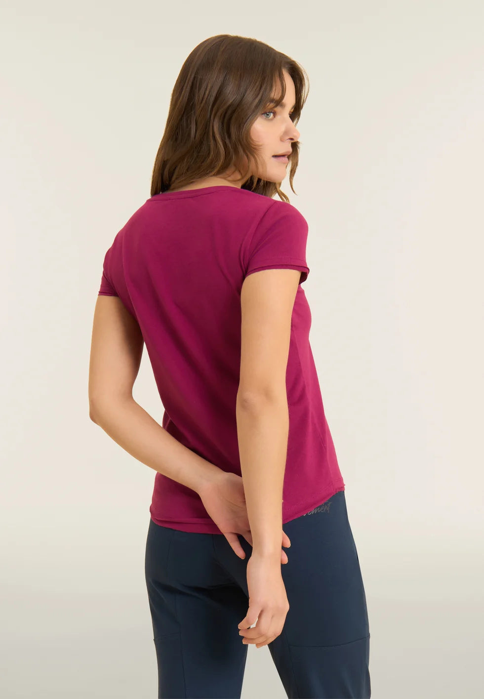 t-shirt + pantalone 