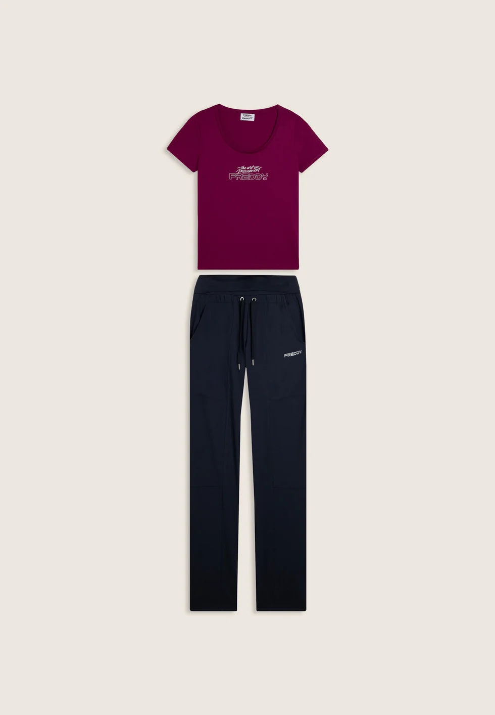 t-shirt + pantalone 