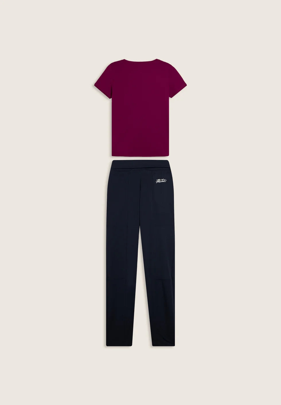 t-shirt + pantalone 