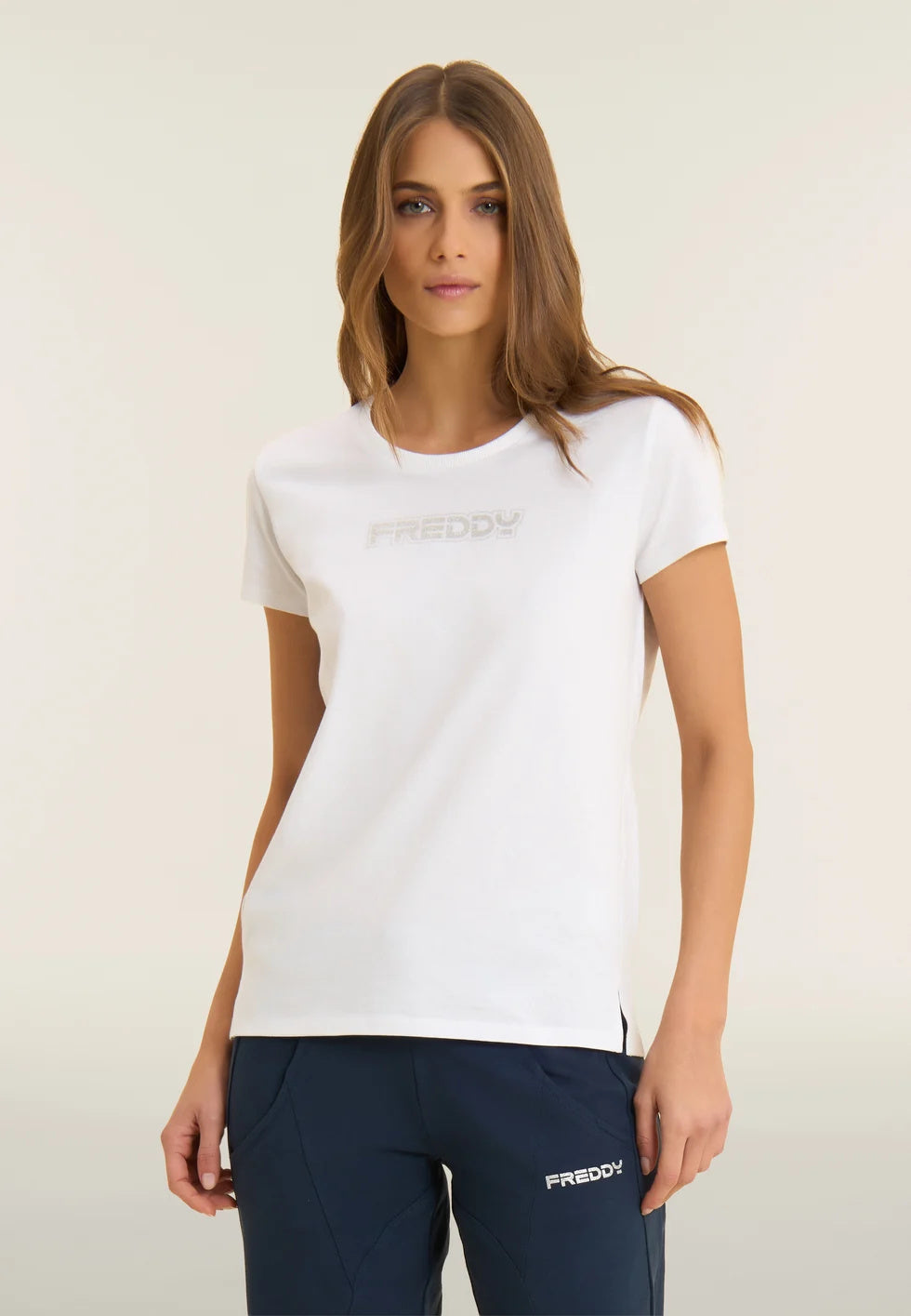 t-shirt + pantalone 
