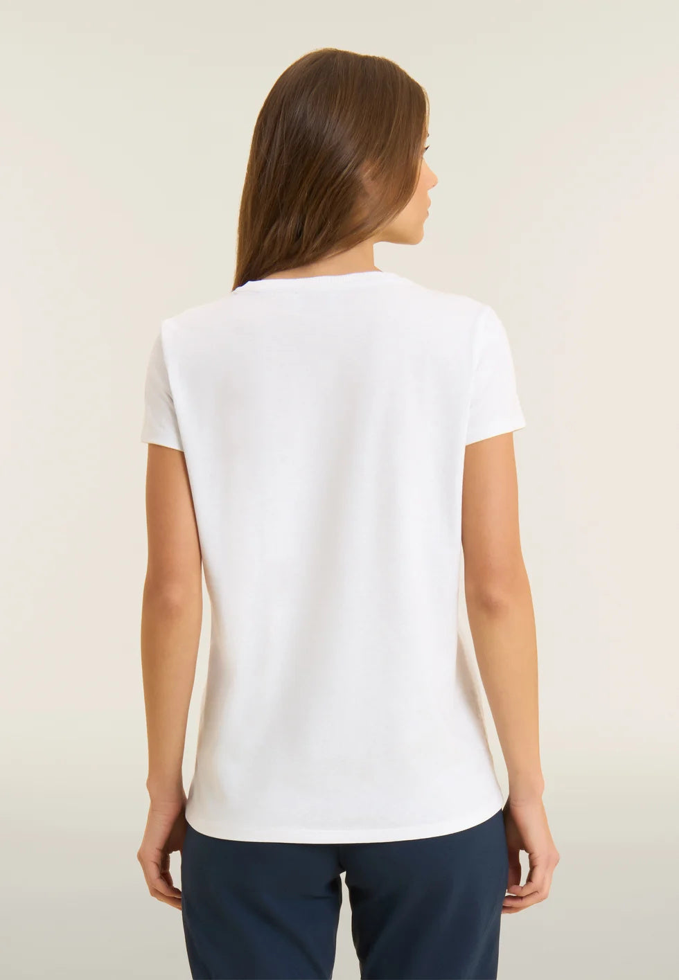 t-shirt + pantalone 