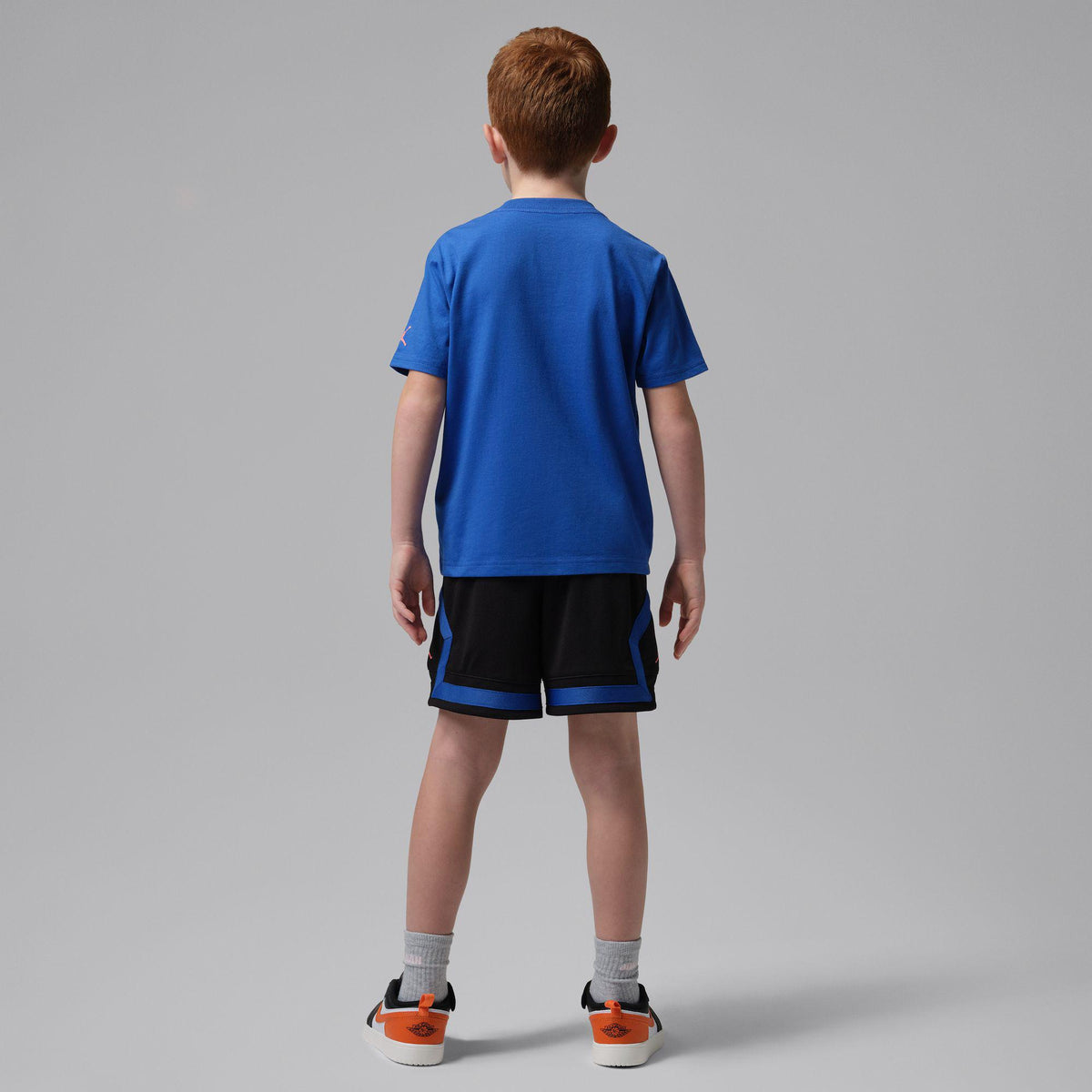 t-shirt + short 
